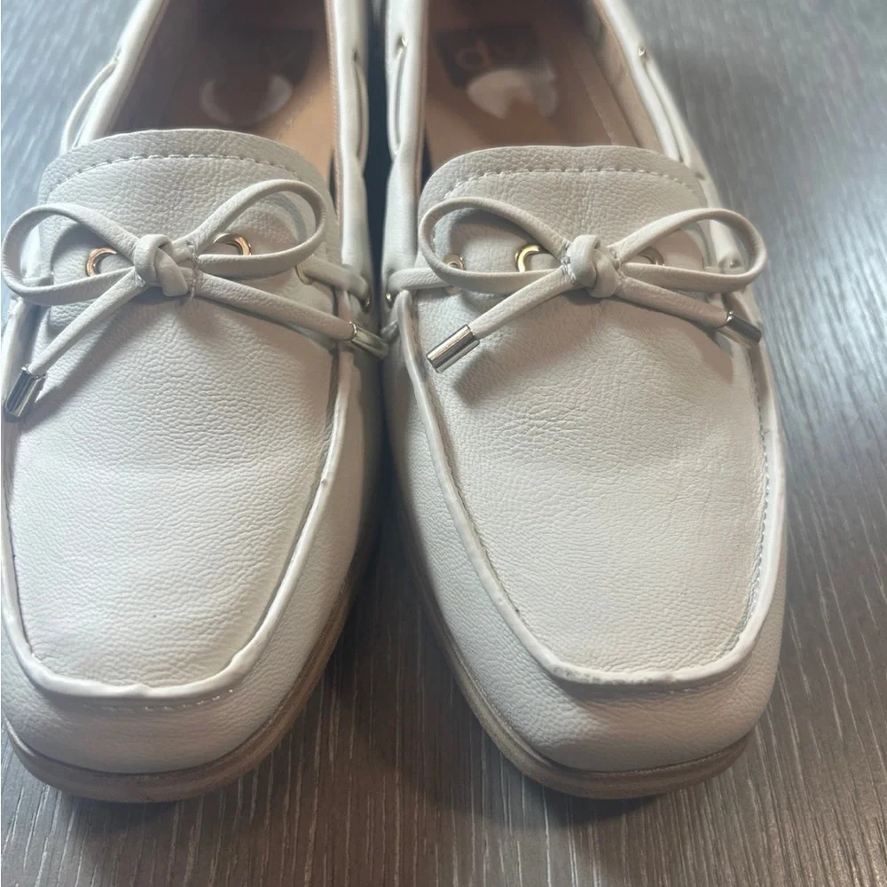 DV by Dolce Vita Tan‎ Loafers